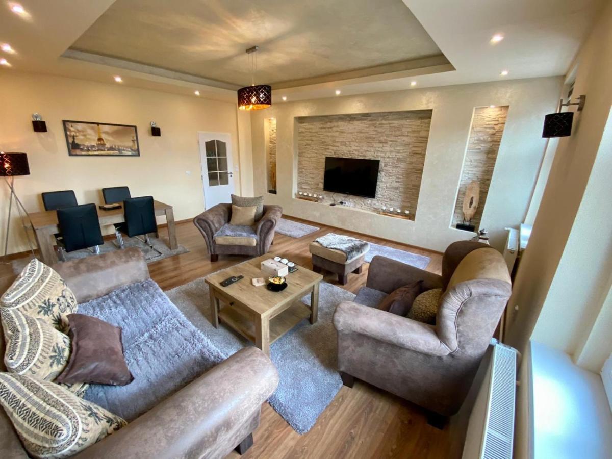 Апартаменты Lili Apartman Марианске-Лазне Экстерьер фото