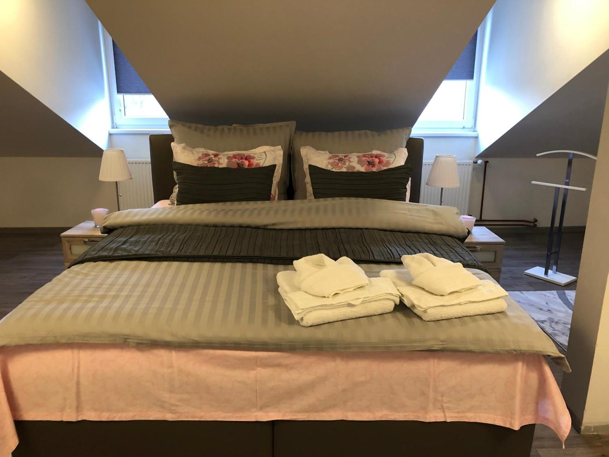Апартаменты Lili Apartman Марианске-Лазне Экстерьер фото